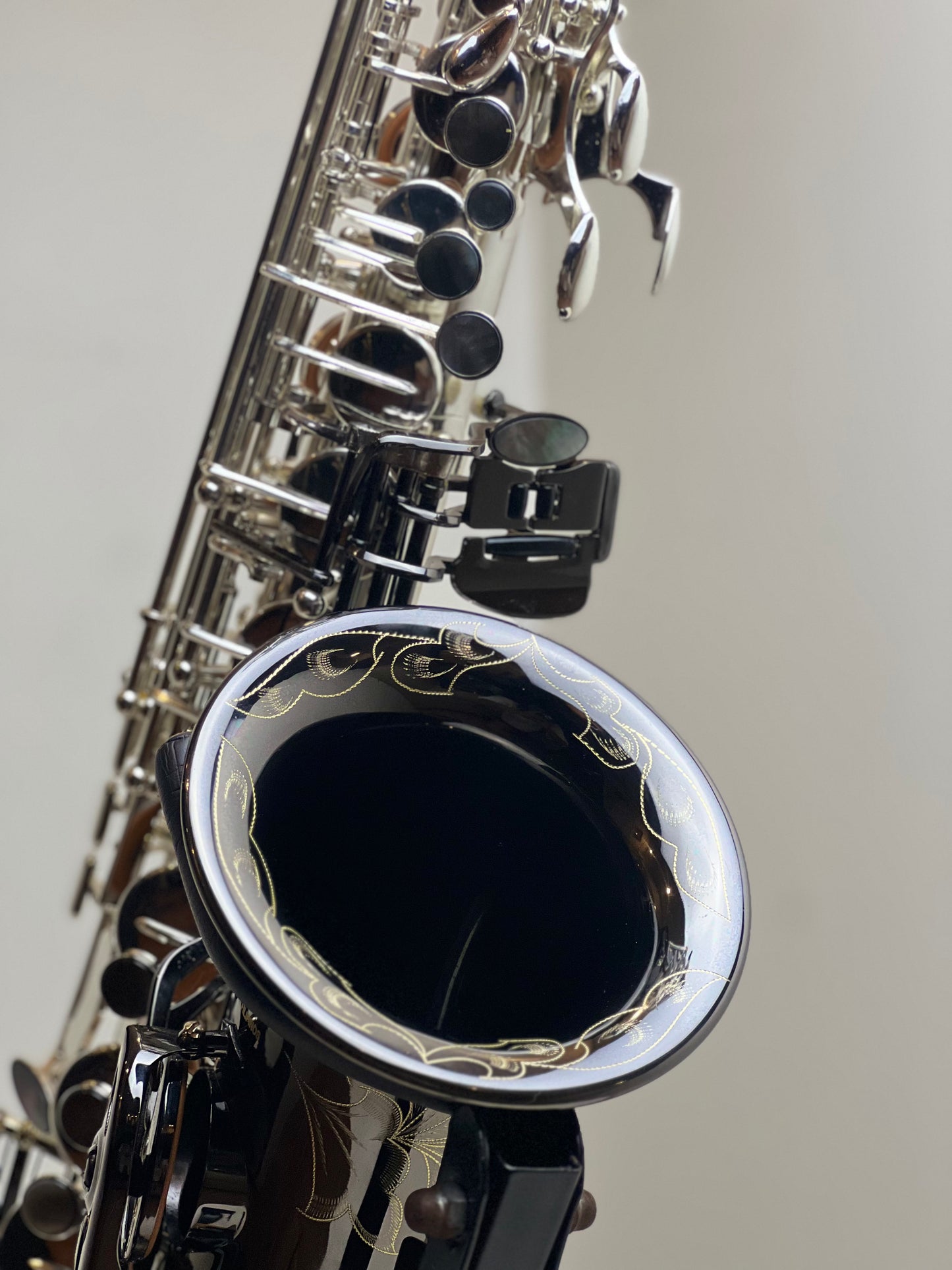 Rivera SB20 Alto Saxophone - YinYang Finish