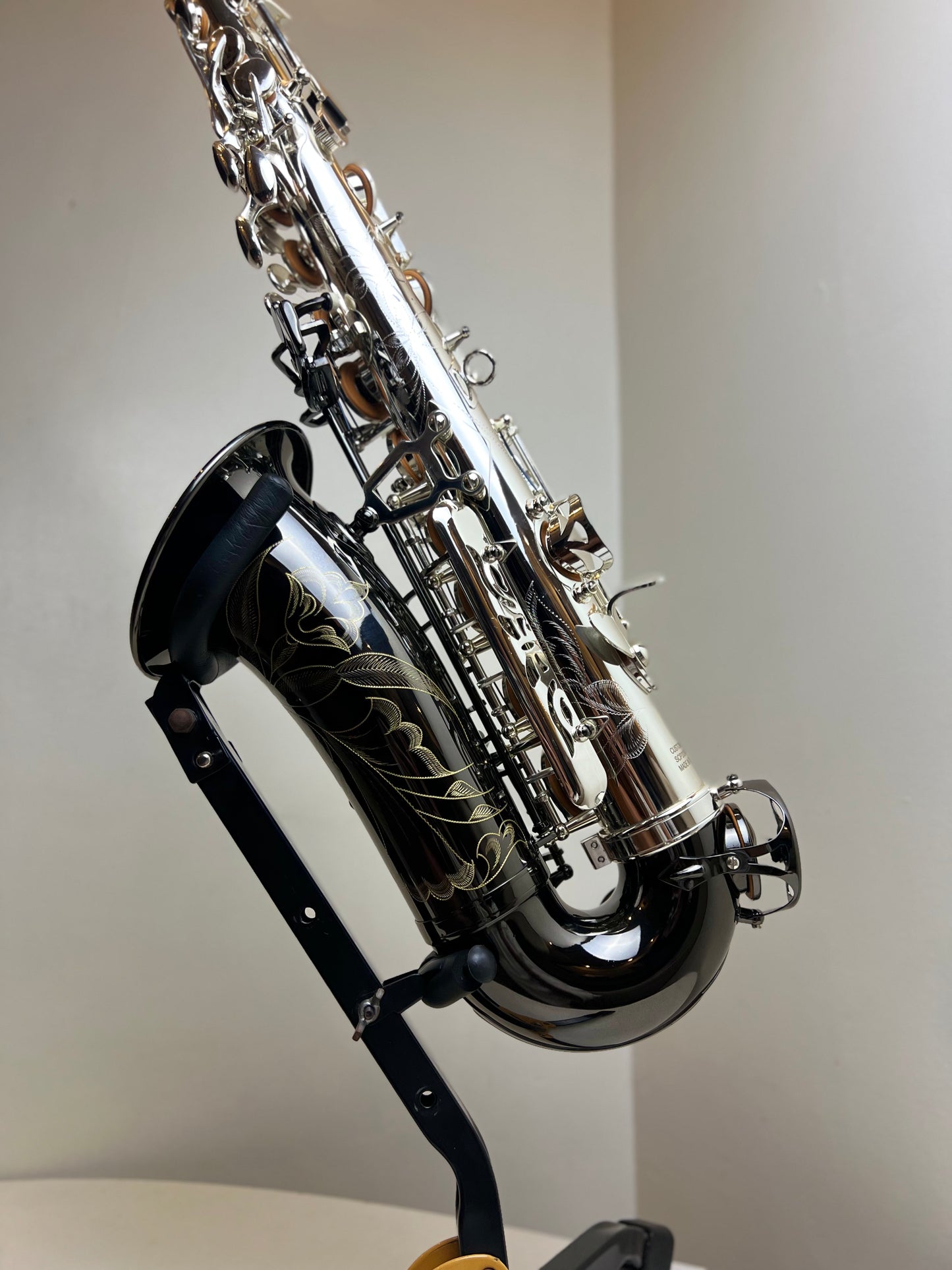 Rivera SB20 Alto Saxophone - YinYang Finish