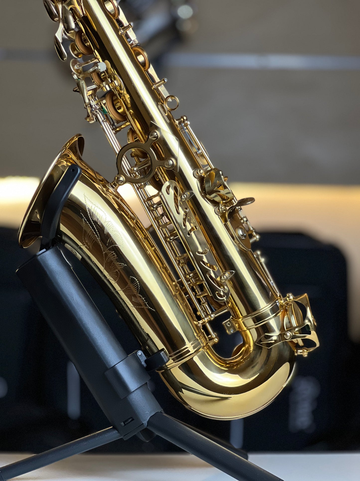 Slade Alto Saxophone - Gold Lacquer