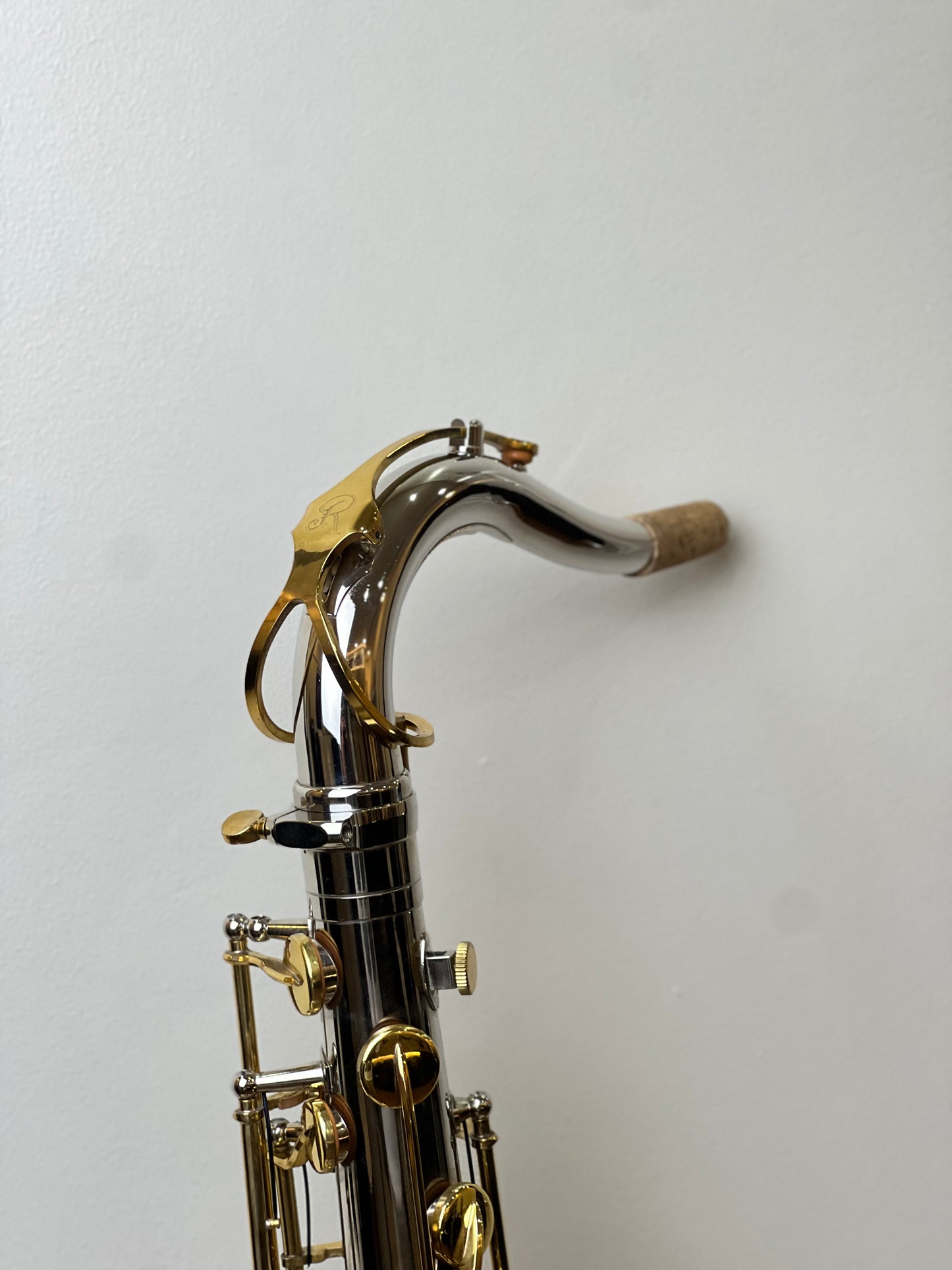 Rivera R62 Tenor Saxophone - Silver Gold Finish
