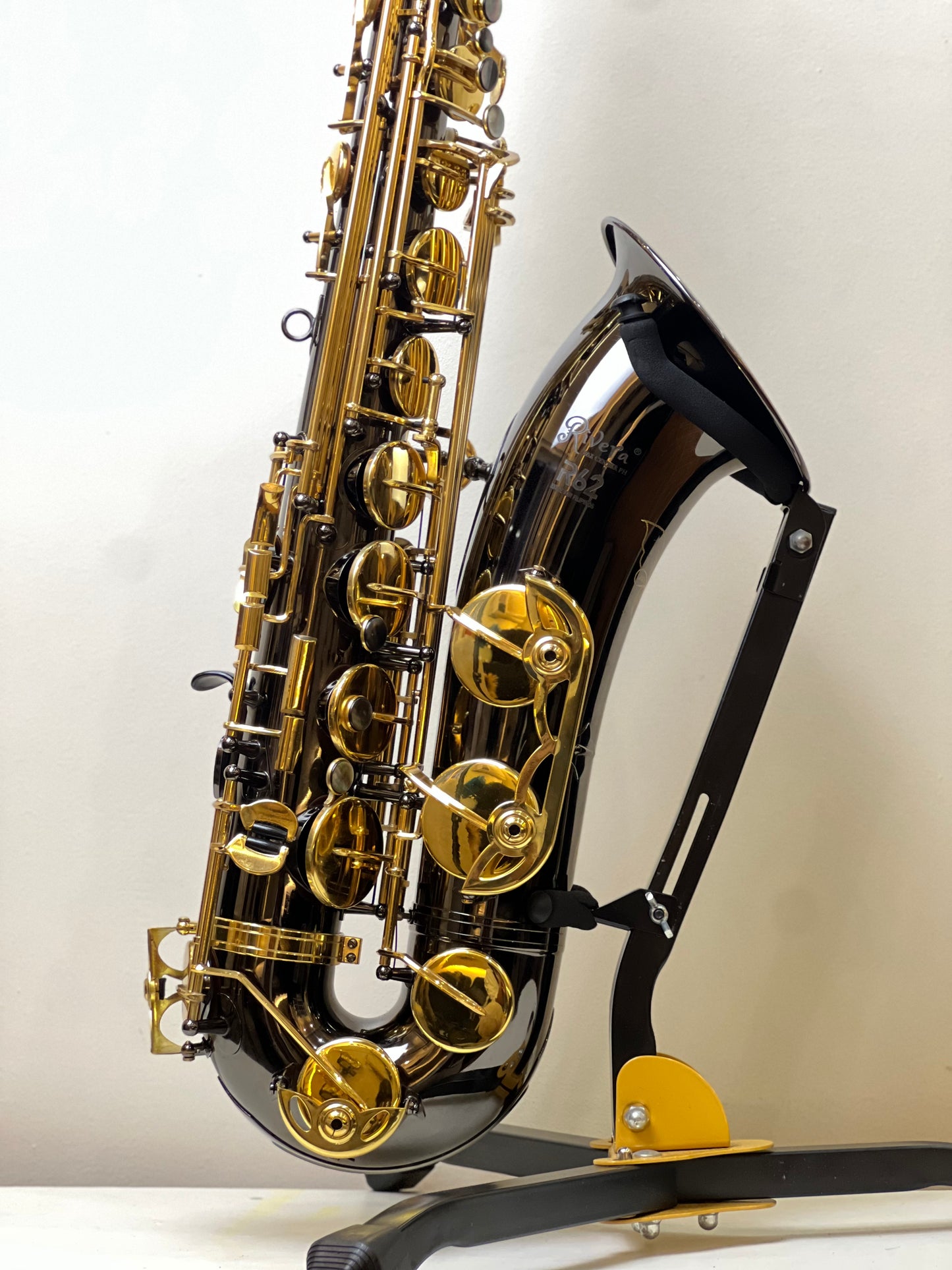 Rivera R62 Tenor Saxophone - Black & Gold Finish