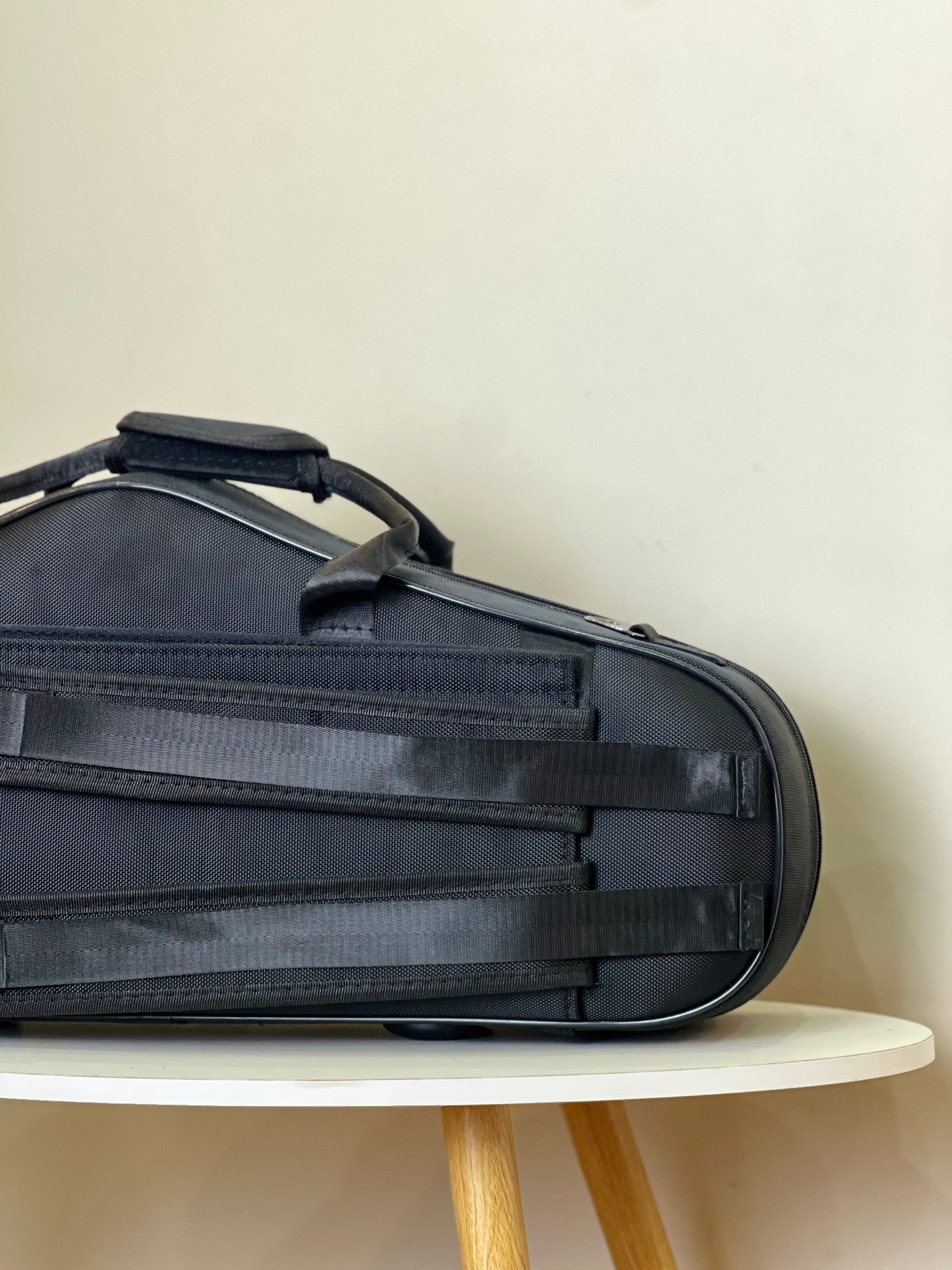 Rivera Semi-Hard Case Contoured for Alto Saxophone