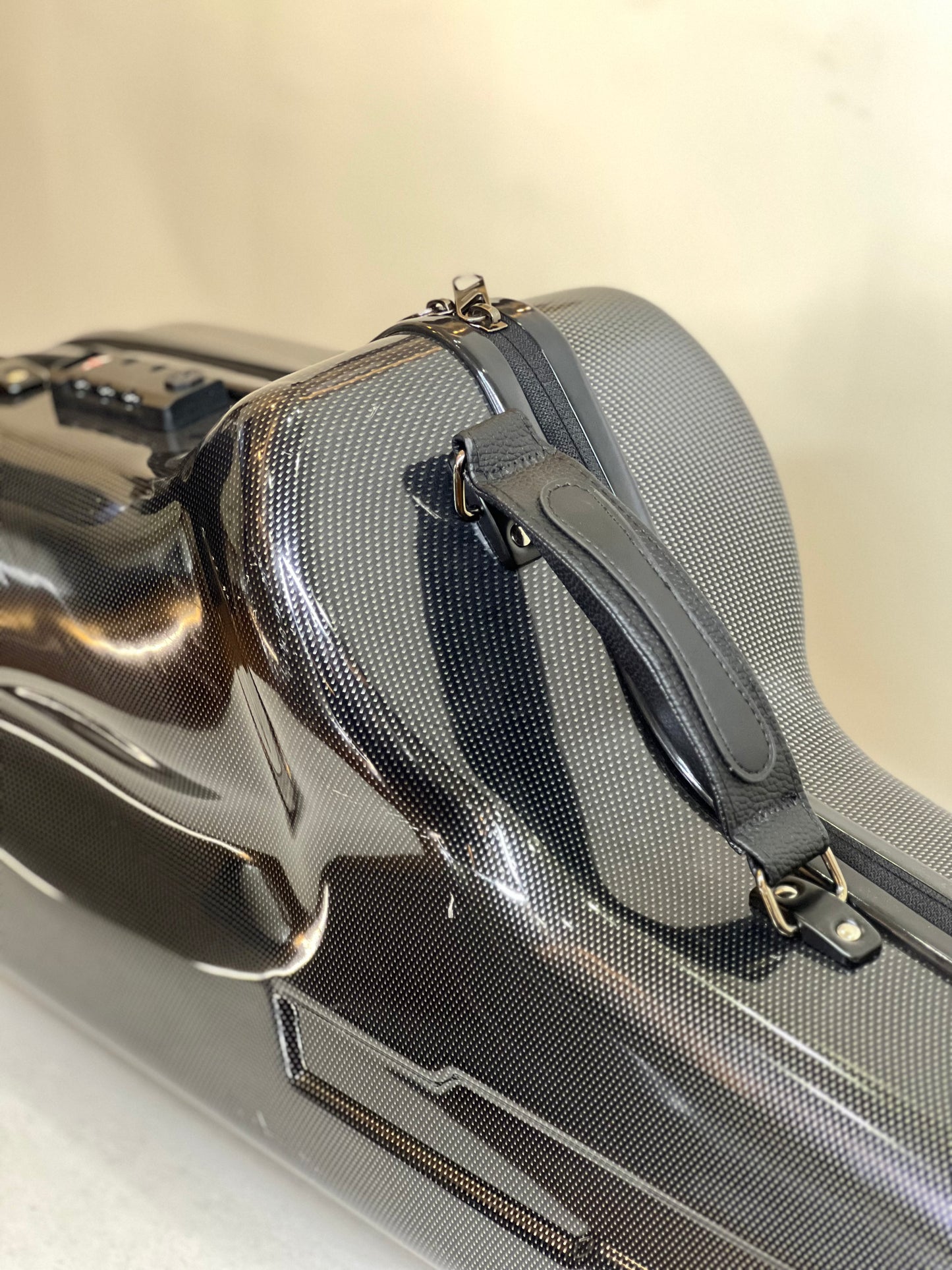 Kaihip Contoured Case for Alto Saxophone